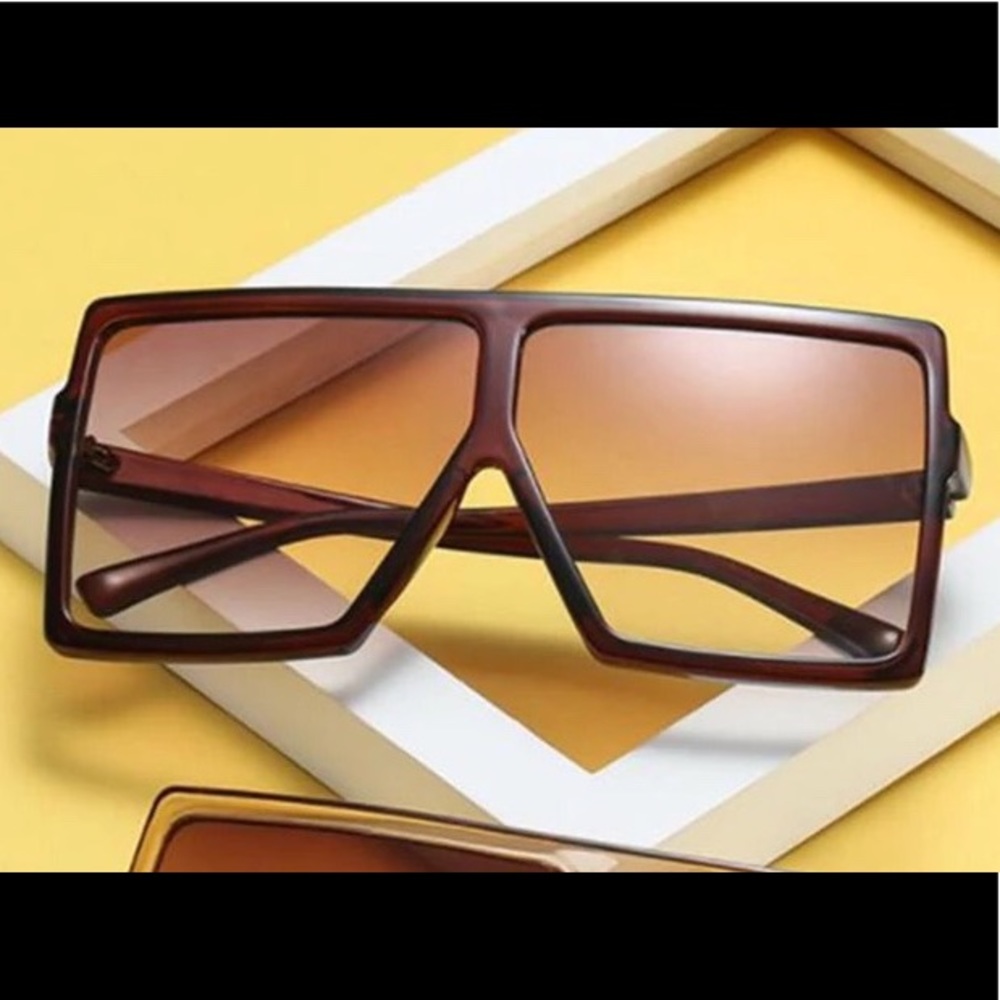 Oversized square framed shades